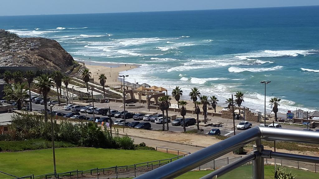 Апартаменты Jaffa Family Penthouse, Sea Front , 3Br, 2Ba, Тель-Авив Экстерьер фото