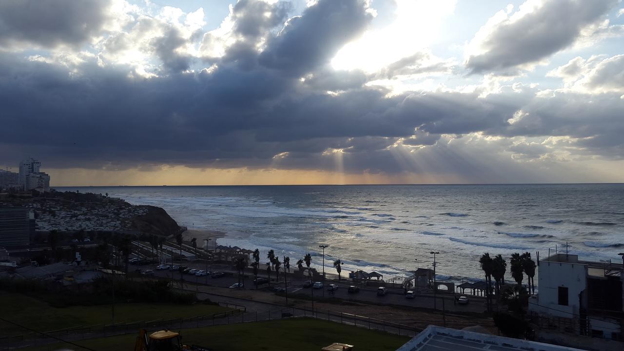 Апартаменты Jaffa Family Penthouse, Sea Front , 3Br, 2Ba, Тель-Авив Экстерьер фото